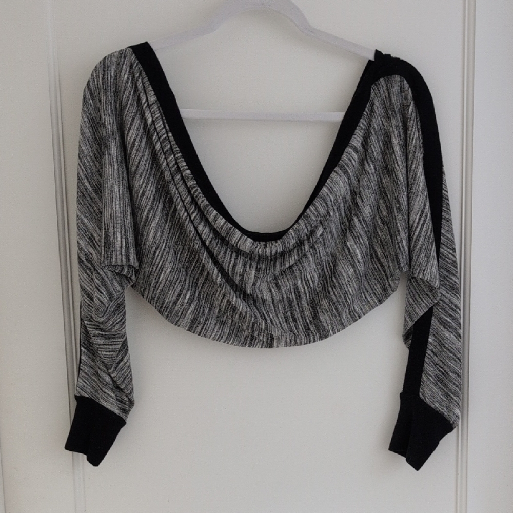 CAbi Horizontal Shrug Cropped Cardigan #3103 Medium M Gray Black Space Dye Knit